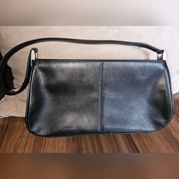 Kenneth Cole handbag - Picture 2 of 3